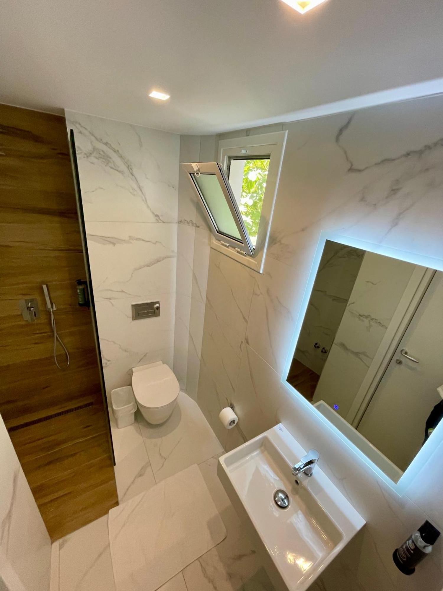 Hotel Aulona Sarandë Eksteriør bilde
