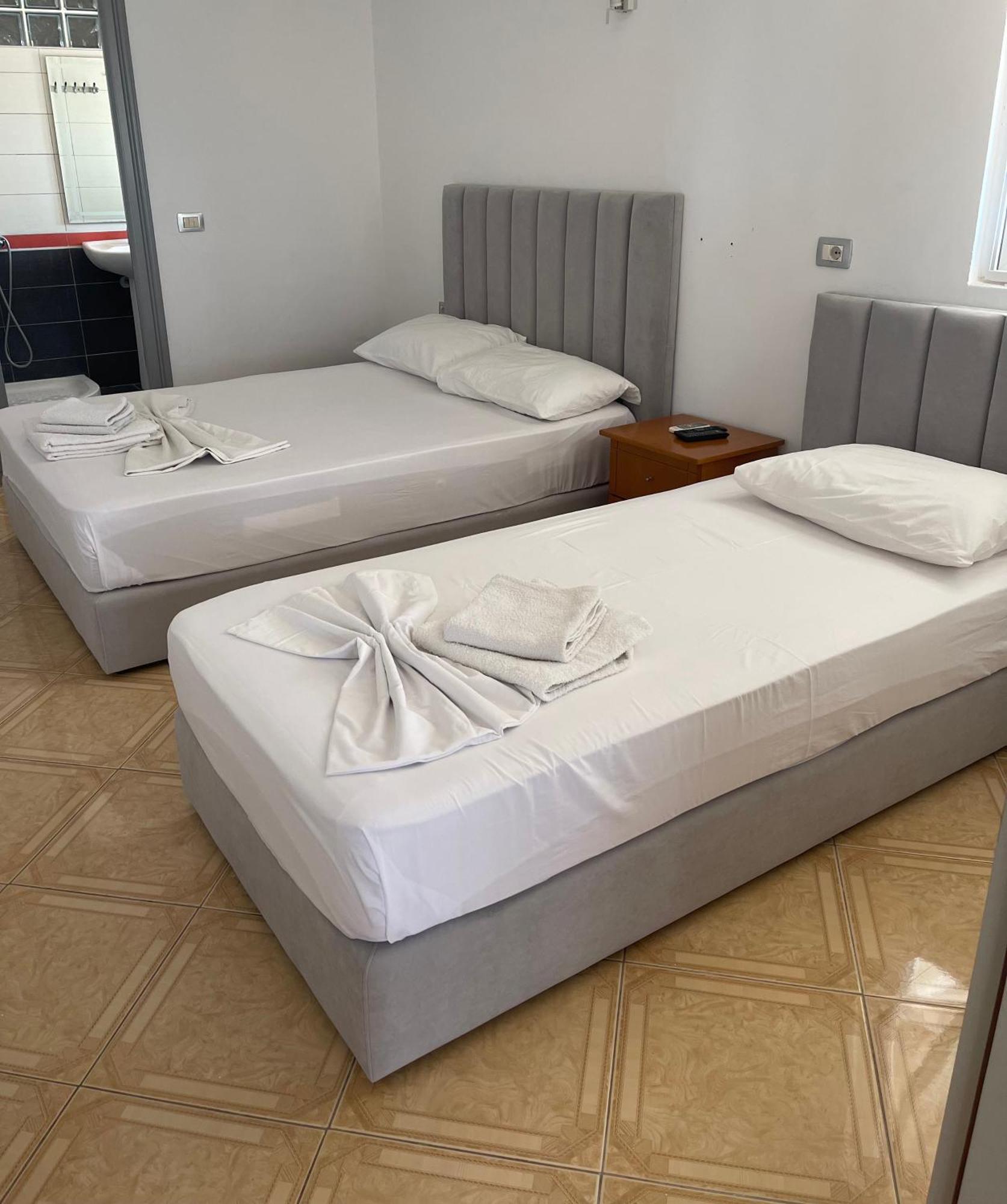 Hotel Aulona Sarandë Eksteriør bilde