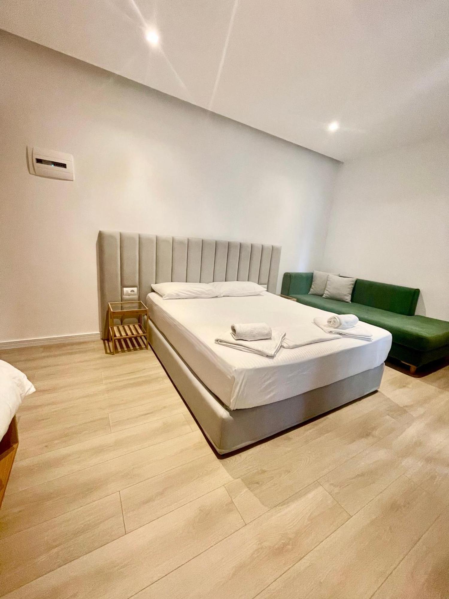 Hotel Aulona Sarandë Eksteriør bilde