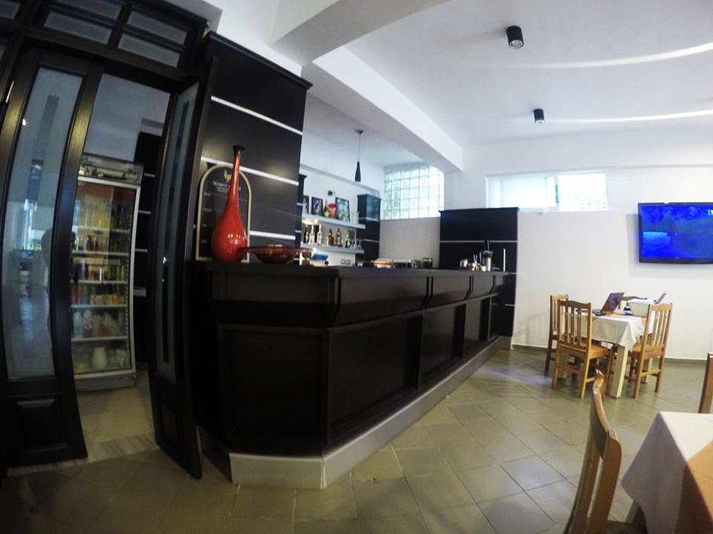 Hotel Aulona Sarandë Eksteriør bilde